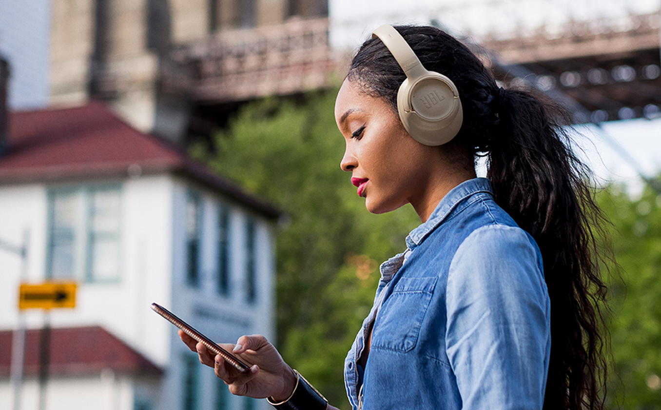 هدفون بیسیم JBL Tune 730BT